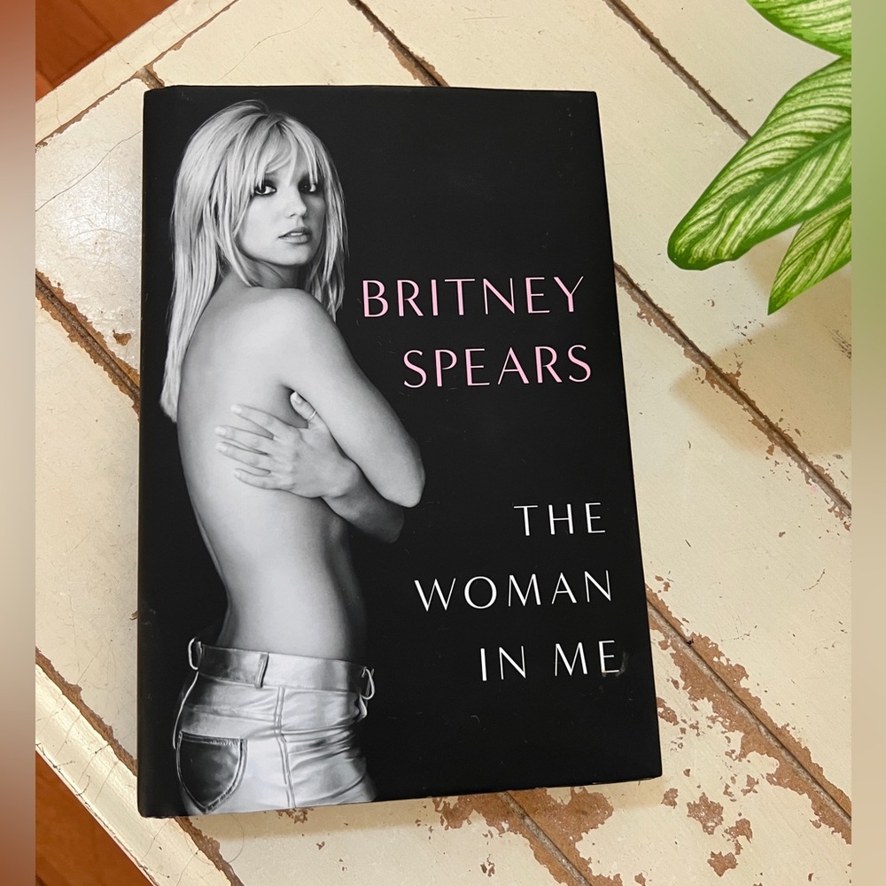 Britney Spears Book The Woman In Me